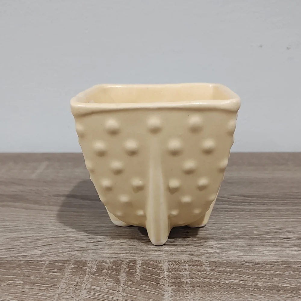 McCoy Pottery Vintage Hobnail Vase Yellow Ceramic Glazed MCM Mid+Century 40s